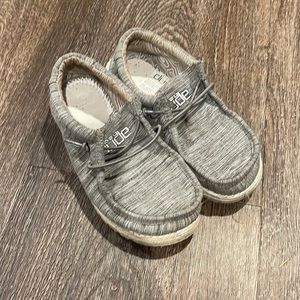 Light grey hey dudes